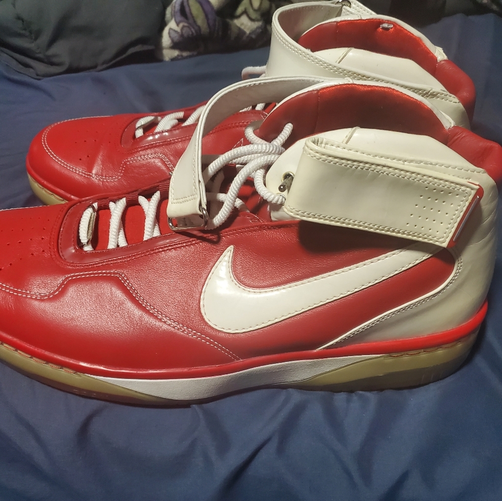 Size 16 - RARE Nike Air Force 25